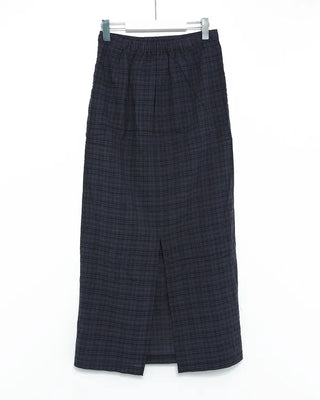 Soccer check back slit long skirt