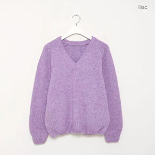Wool back tag detail V-neck oversized knit