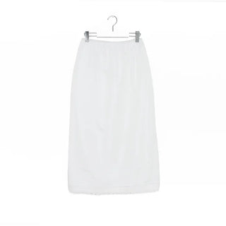 White lace point long skirt