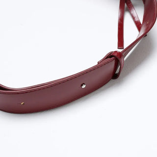 Zipper detail shoulder bag