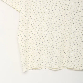 Flower pattern T-shirt