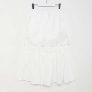 Tiered long skirt