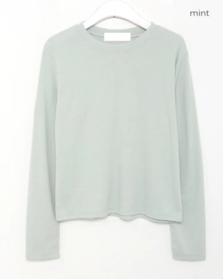 Basic long-sleeved T-shirt