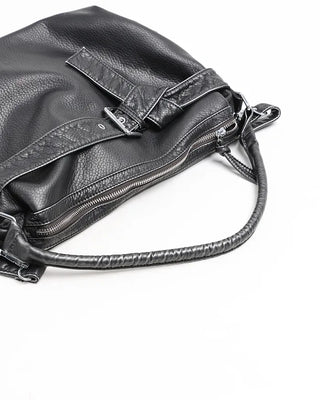 Simple shoulder bag