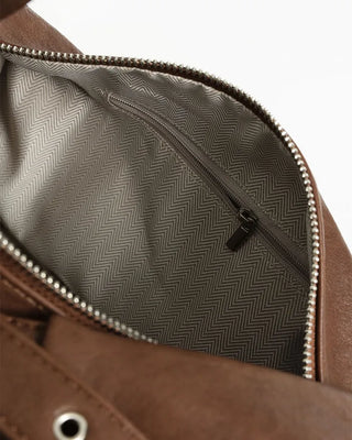 Side belt shoulder bag