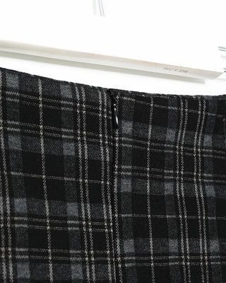 H-line check long skirt