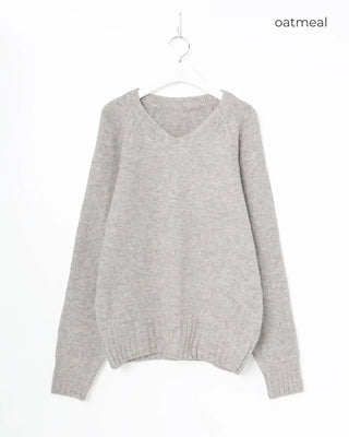 V-neck basic knit