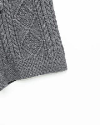 Twist knit elastic waist shorts