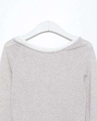 Boat neck two-tone layered long T-shirt