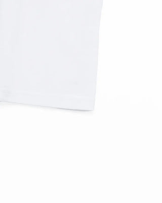 Simple sleeveless T-shirt