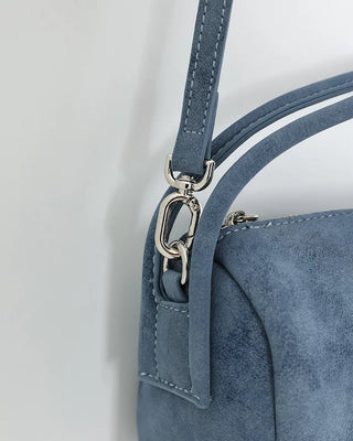 Round shoulder bag