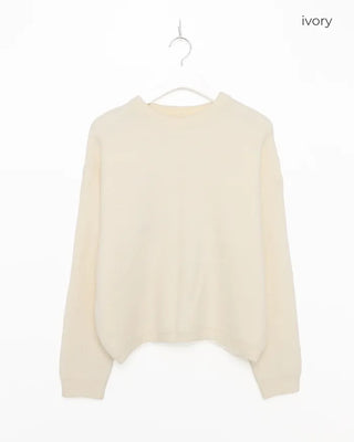 Angora Round Knit