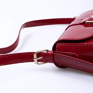 U-buckle shoulder bag