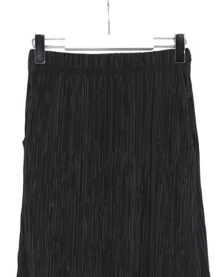 Matte color pleated skirt