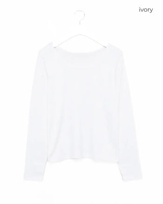 Jewel neck simple long T-shirt