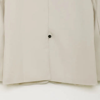 Back-button tailored jacket