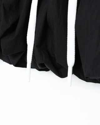 Volume Waist Two-Tone Mini Skirt
