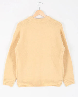 Loose wool knit
