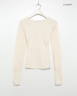 Button-sleeve long-sleeve T-shirt