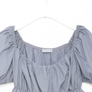 2-way short-sleeved blouse