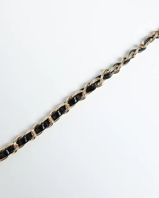 Square chain shoulder bag