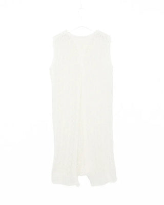 Perforated lace slit dress