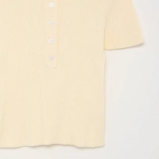 Short-sleeved colored ribbed knit
