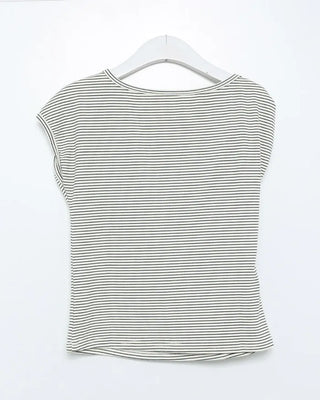 Striped off-shoulder T-shirt