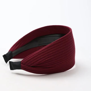 Knitted ribbed headband