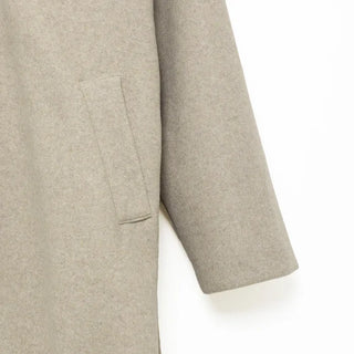 Back-tucked long coat
