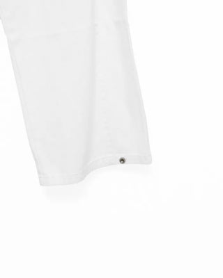 Balloon-fit pants with side pleats