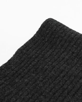 Rib-knit scarf