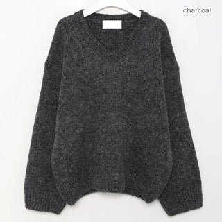 Daily V-neck knit