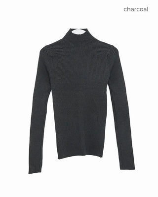 Half-neck long-sleeve T-shirt