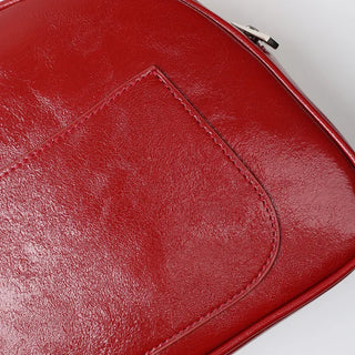 Half-round shoulder bag