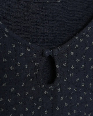 Teardrop neck gauze quilted tunic