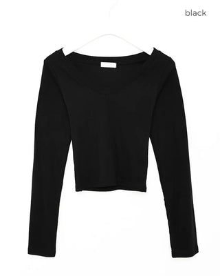 V-neck slim long T-shirt