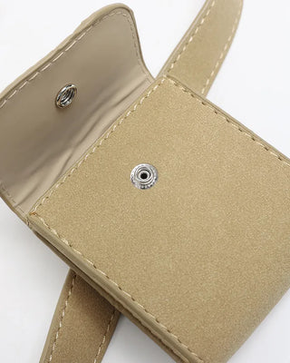 Suede-like pocket belt