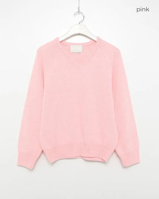 V-neck raglan knit