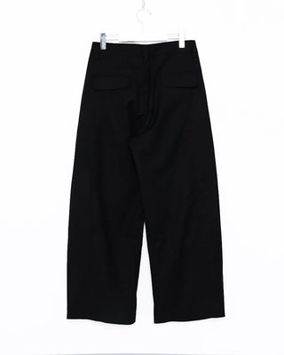 Side-Tucked Rounded Pants
