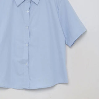 Cropped half-sleeve shirt