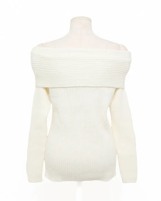Off-shoulder knit