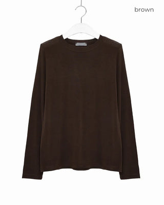 Round neck long-sleeve T-shirt