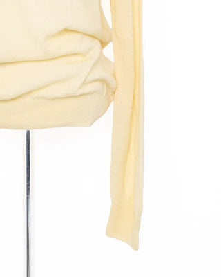 Vivid V-neck knit