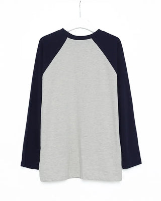 Raglan long-sleeved T-shirt