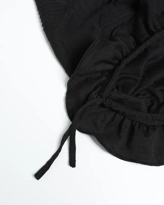 Big Pattern Dot Frill Hem Half Pants