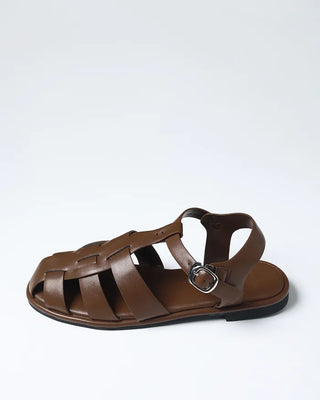Round twist sandals