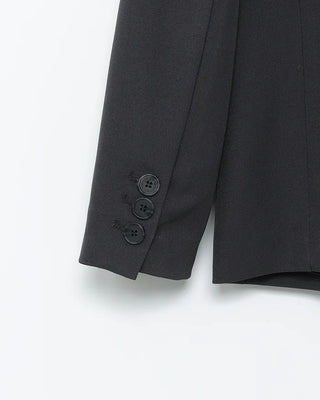 Center dart basic silhouette jacket