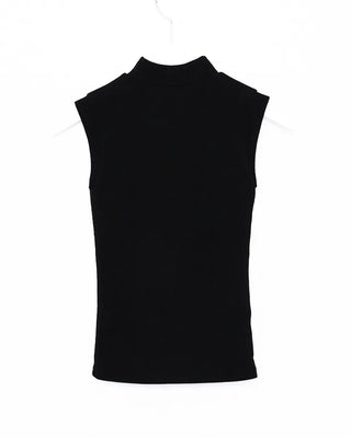 Mock neck slim feed sleeveless