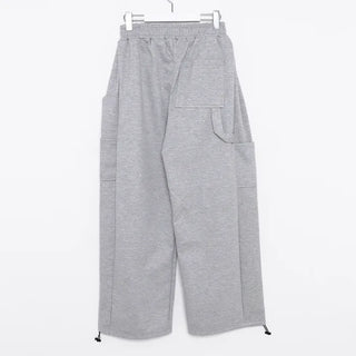 Jogger pants with elastic waistband and side pockets